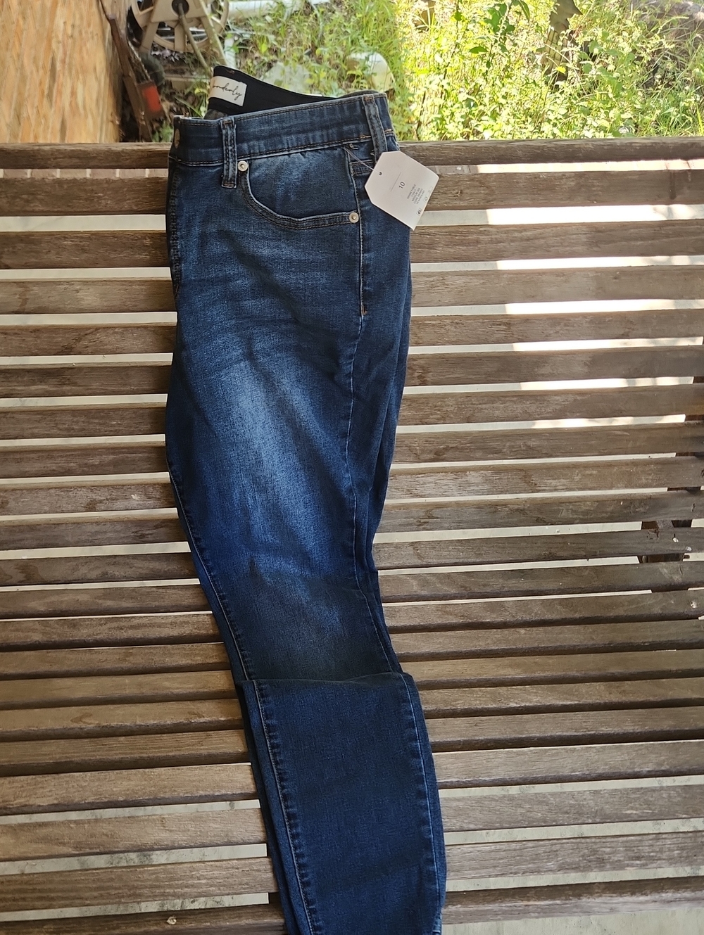 Wonderly Womens Skinny Jeans Size 10 NWT